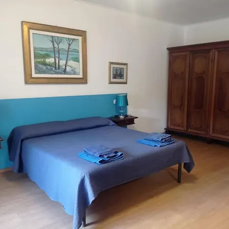 Nyaraló Teodora Alghero